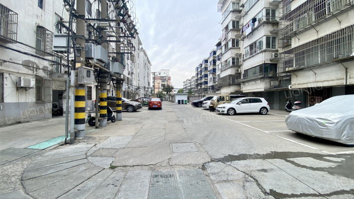 虹桥七村小区外景图