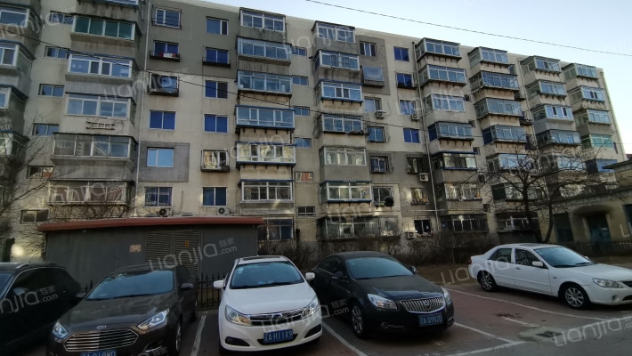 尊龙苑北区外景图