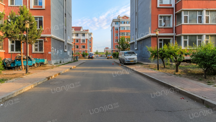 繁荣花园外景图