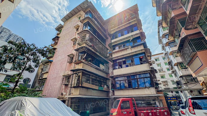 新华书店家属院外景图