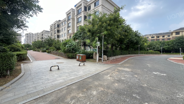 悦泰福里外景图