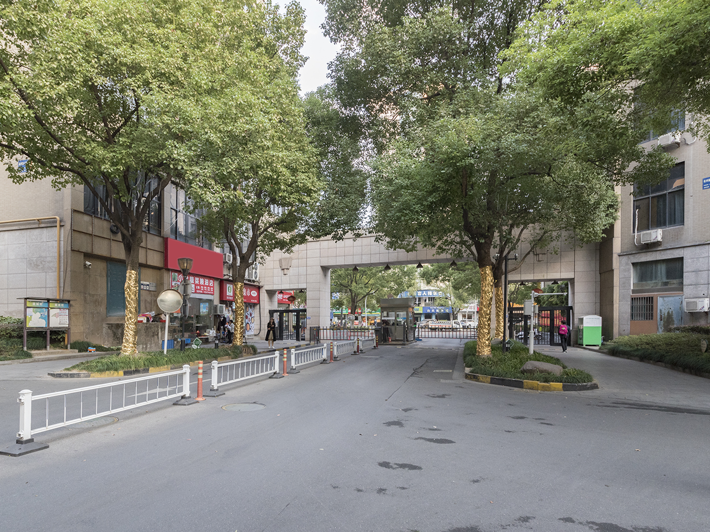 Linjiang Garden compound photo 38