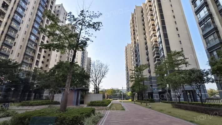 世纪城凯旋湾花园外景图