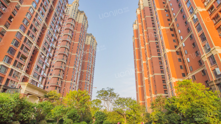 洪客隆英伦联邦外景图