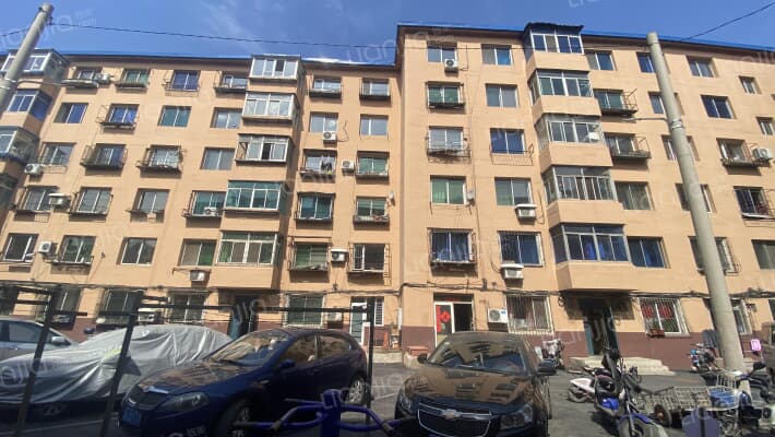 经编厂大院外景图