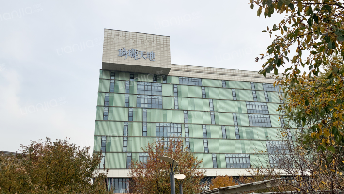 玲珑天地外景图