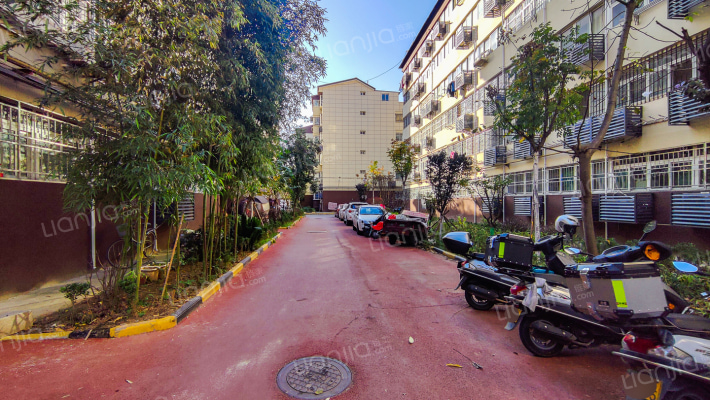 自强西路69号外景图