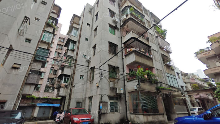 粮油宿舍外景图