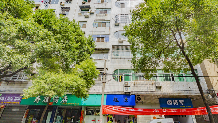 汉阳大街61号外景图