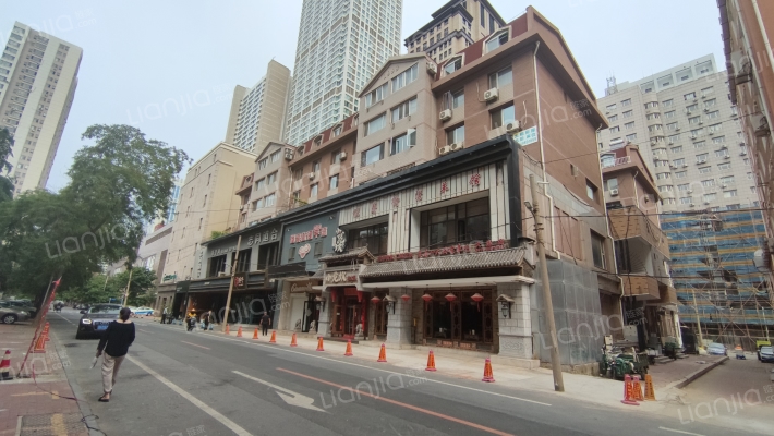 龙泉街（三八广场）外景图