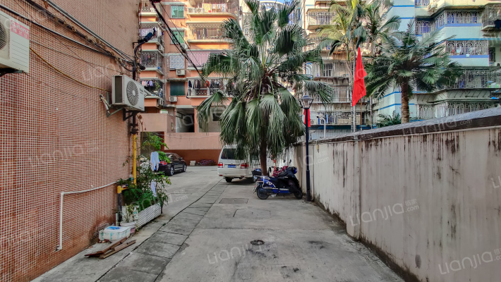 五里亭商住楼外景图