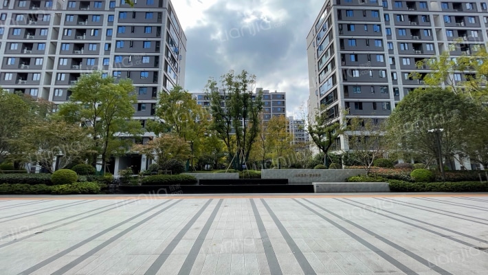 未珂宸铭府外景图