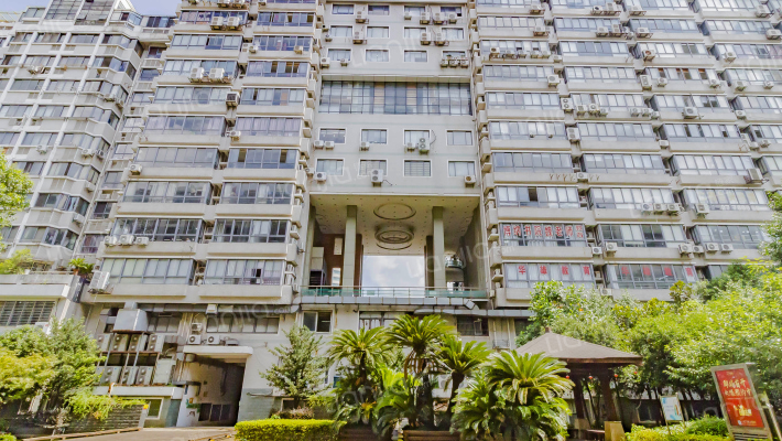 东城百汇外景图