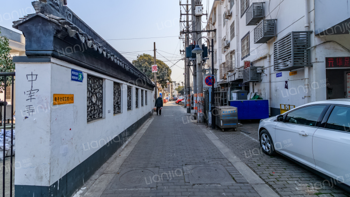 中军新村外景图