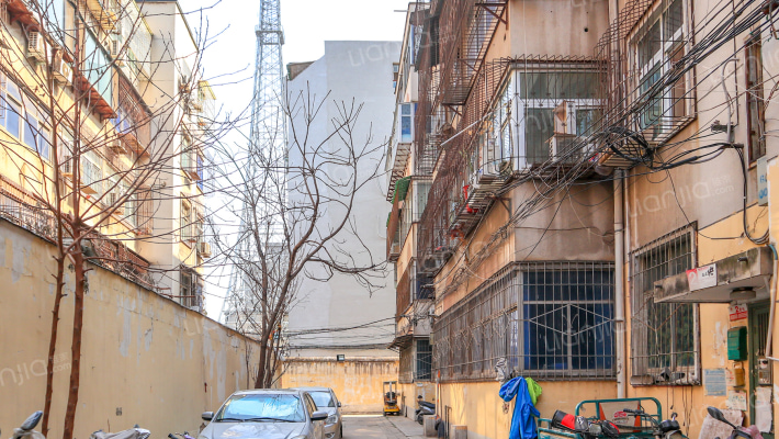 信息中心家属院外景图