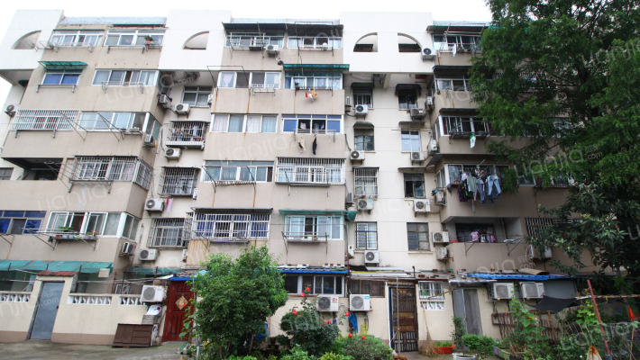 曹后村邮局宿舍外景图