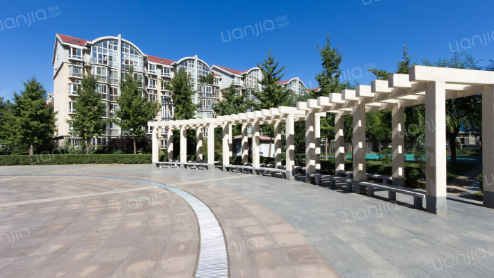 靓景明居房源|户型图|小区车位|交通地址详情分析!