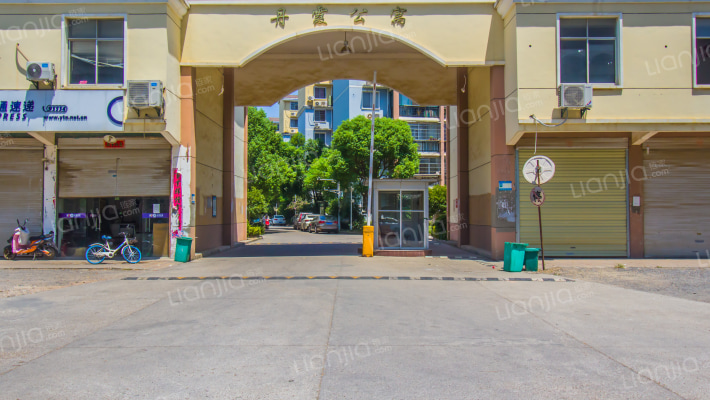 丹霞公寓一区外景图