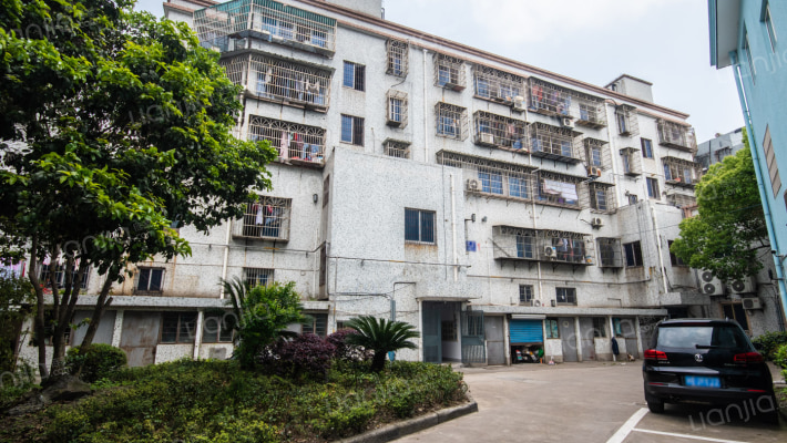 中心花园外景图