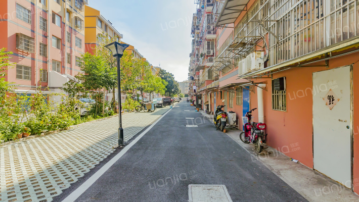 交通路172号院外景图