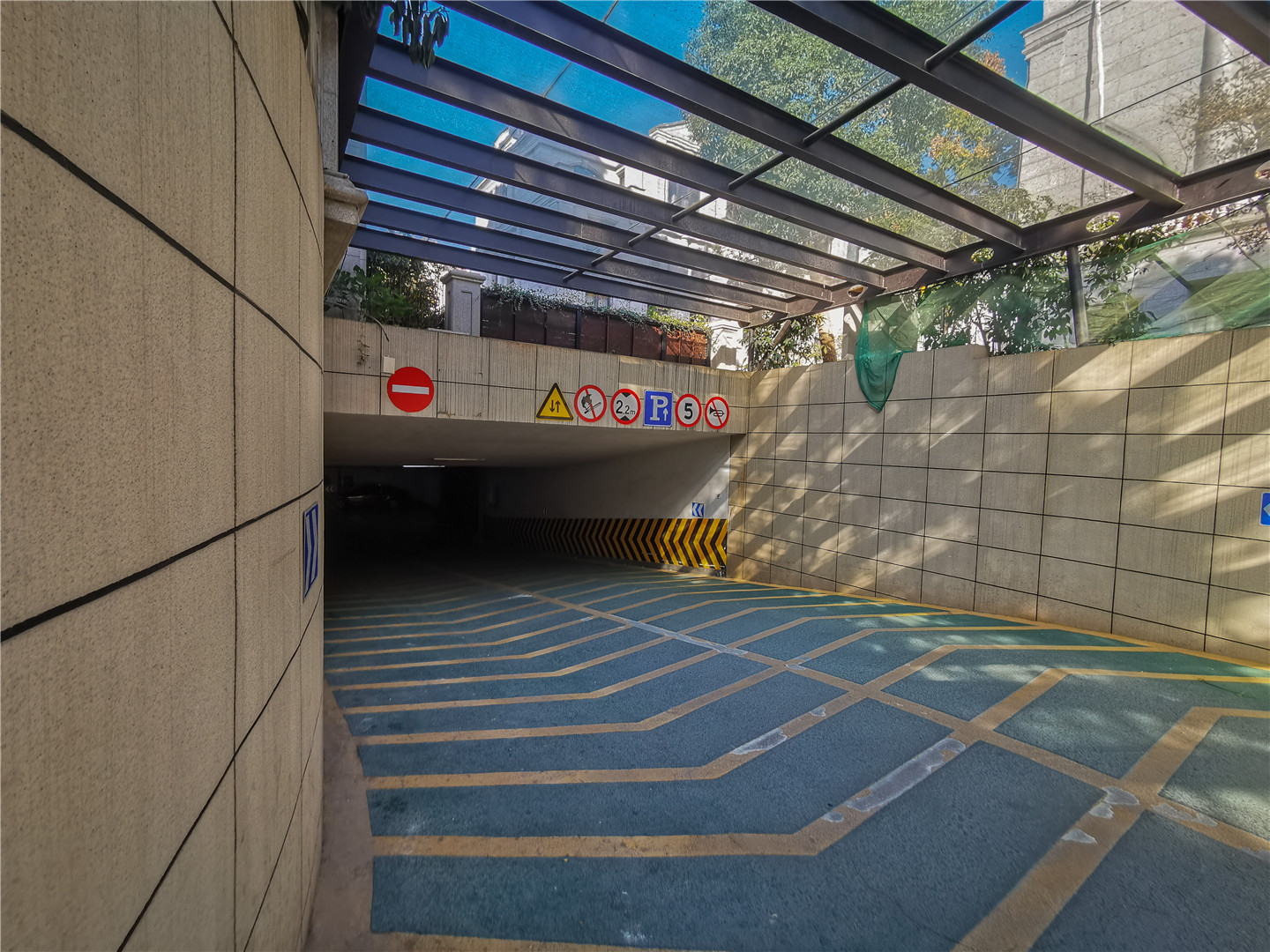 Mei Lin Mansion compound photo 10
