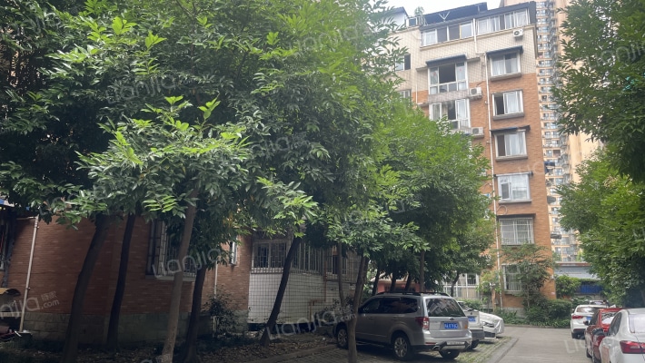 润兰花园外景图