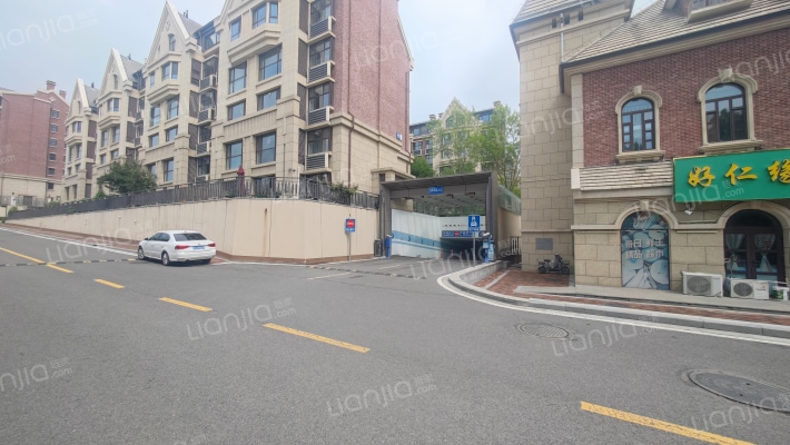 蓝湾庄园外景图