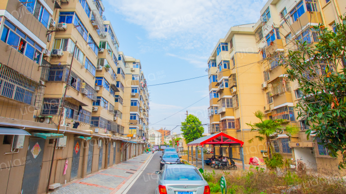 跑马山路4号外景图