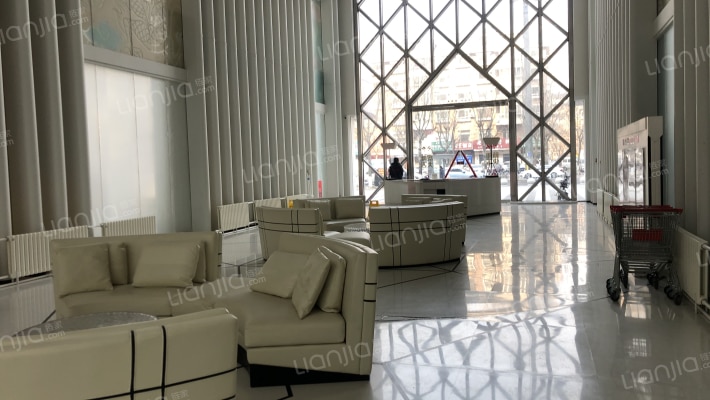 中海和平之门天际外景图