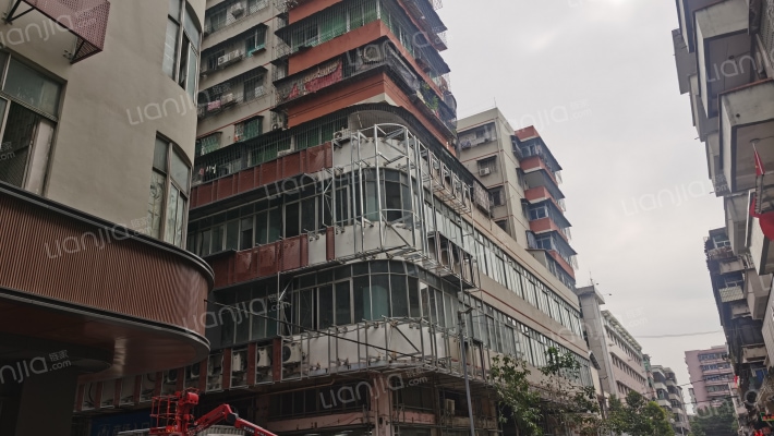 凯旋大厦外景图