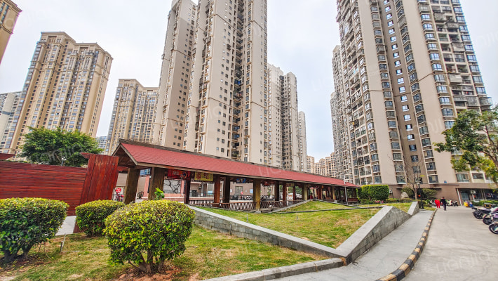 湖边花园A区外景图