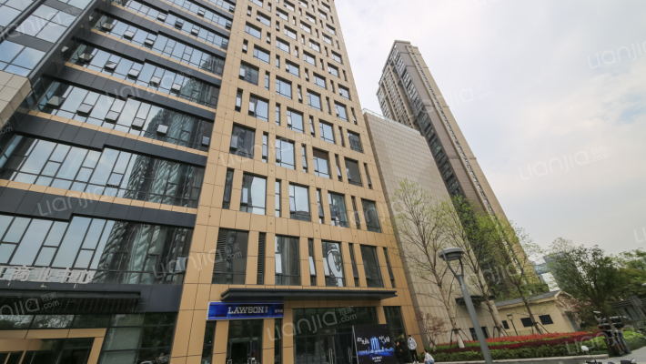 世茂中心外景图