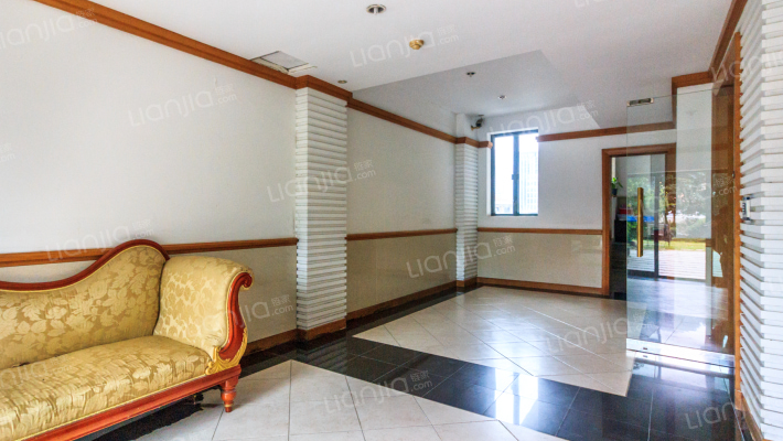 河滨豪园外景图