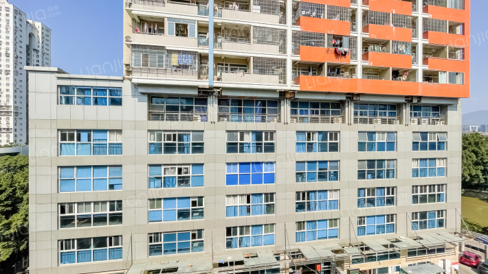 白领沙龙外景图