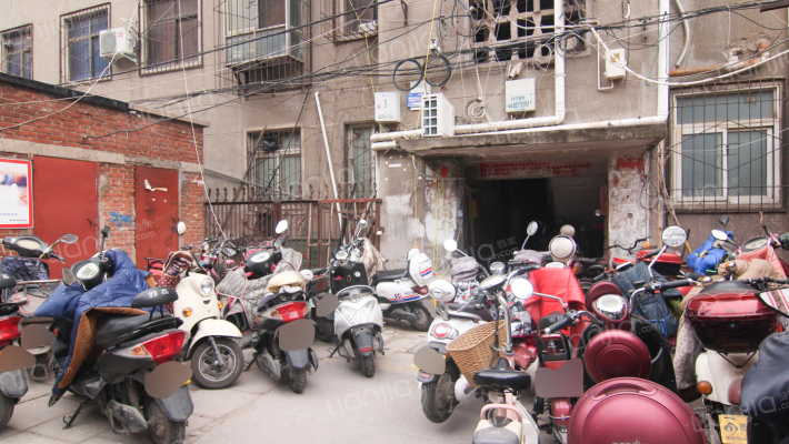 商城东里11号院外景图