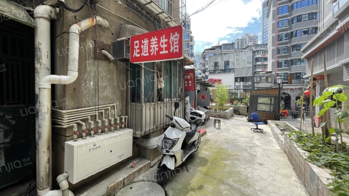 护国路162号外景图