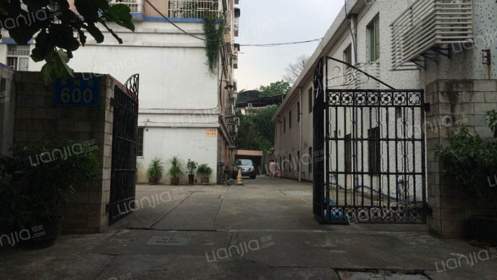 燕岭路600号外景图