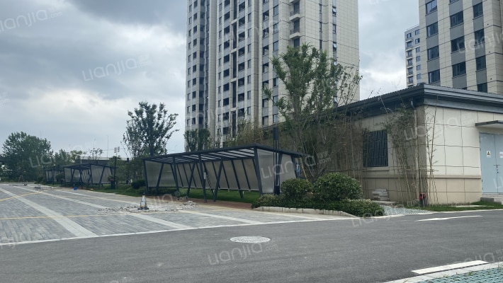 华侨城水畔华庭外景图