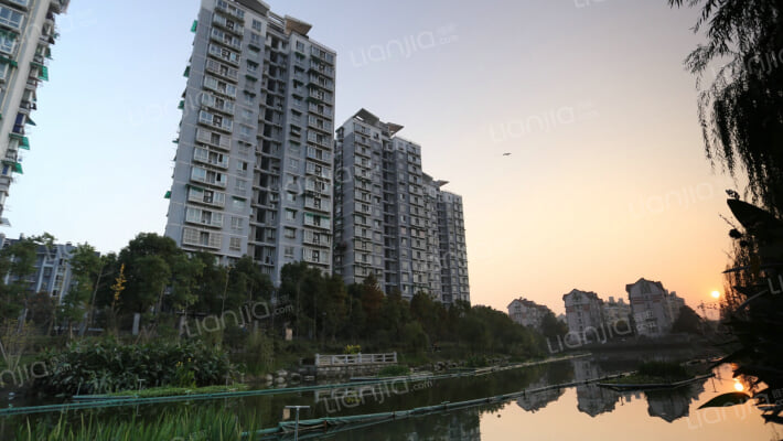 都市水乡水碧苑外景图