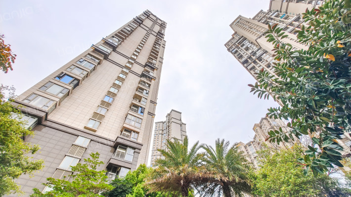 世茂湖滨首府C区外景图