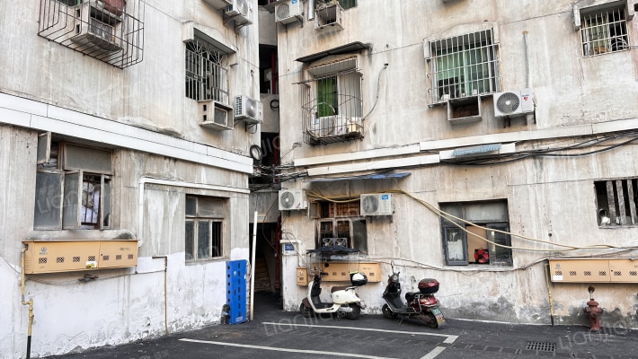 紫光大厦外景图