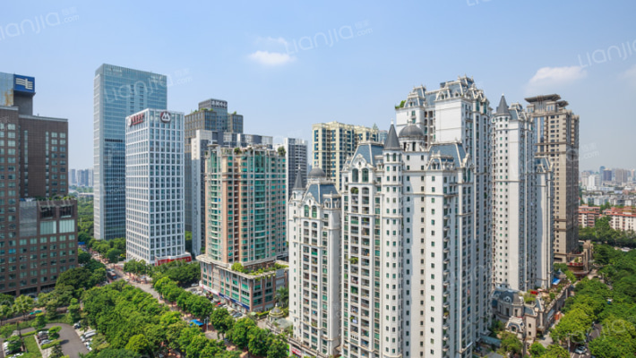 保利香槟花园外景图