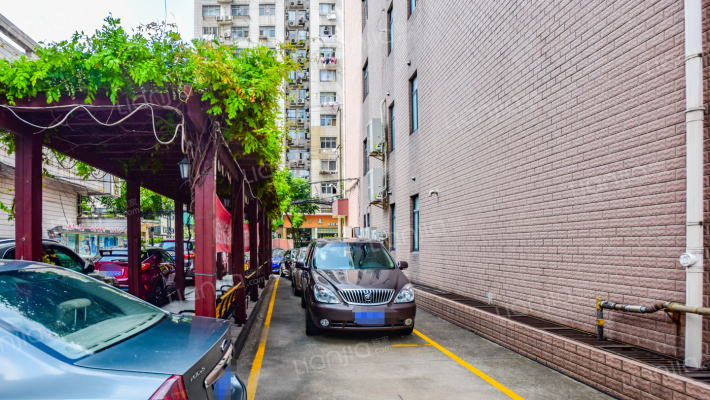 新衡公寓外景图