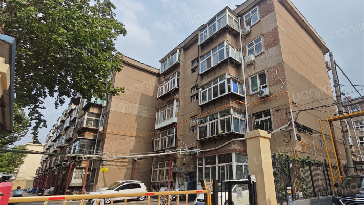 海关公寓外景图