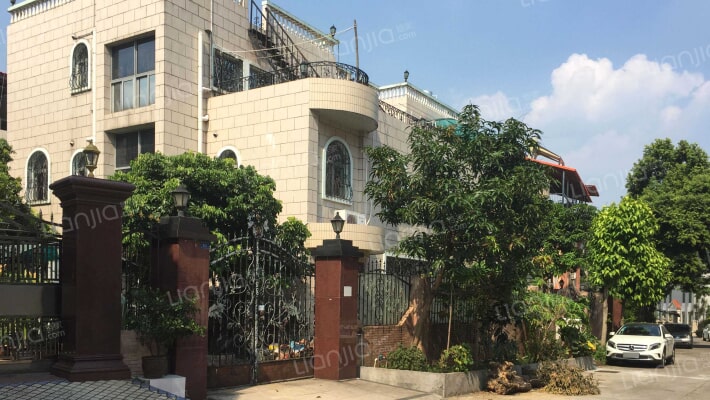 莲花山庄一村外景图