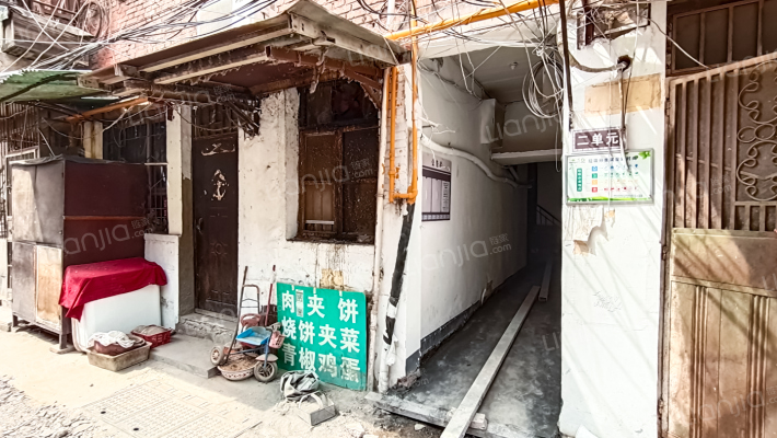 商城路268号外景图