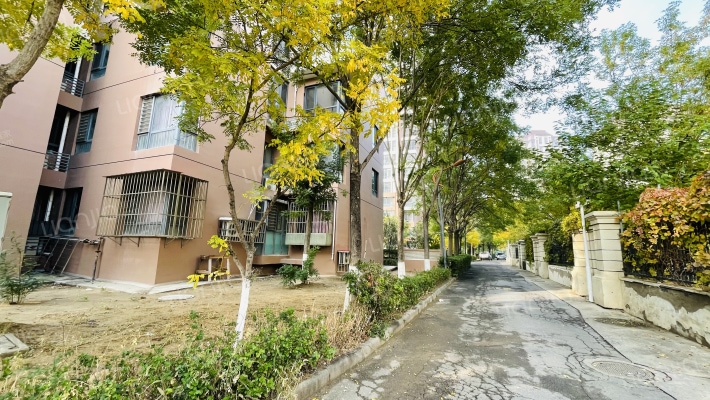 万绿花园外景图