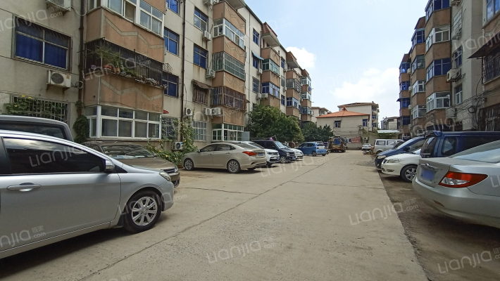 中牟县石油公司家属院外景图