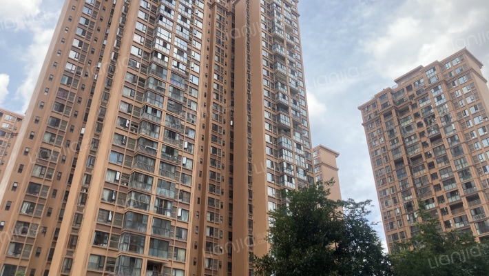 理工东苑外景图