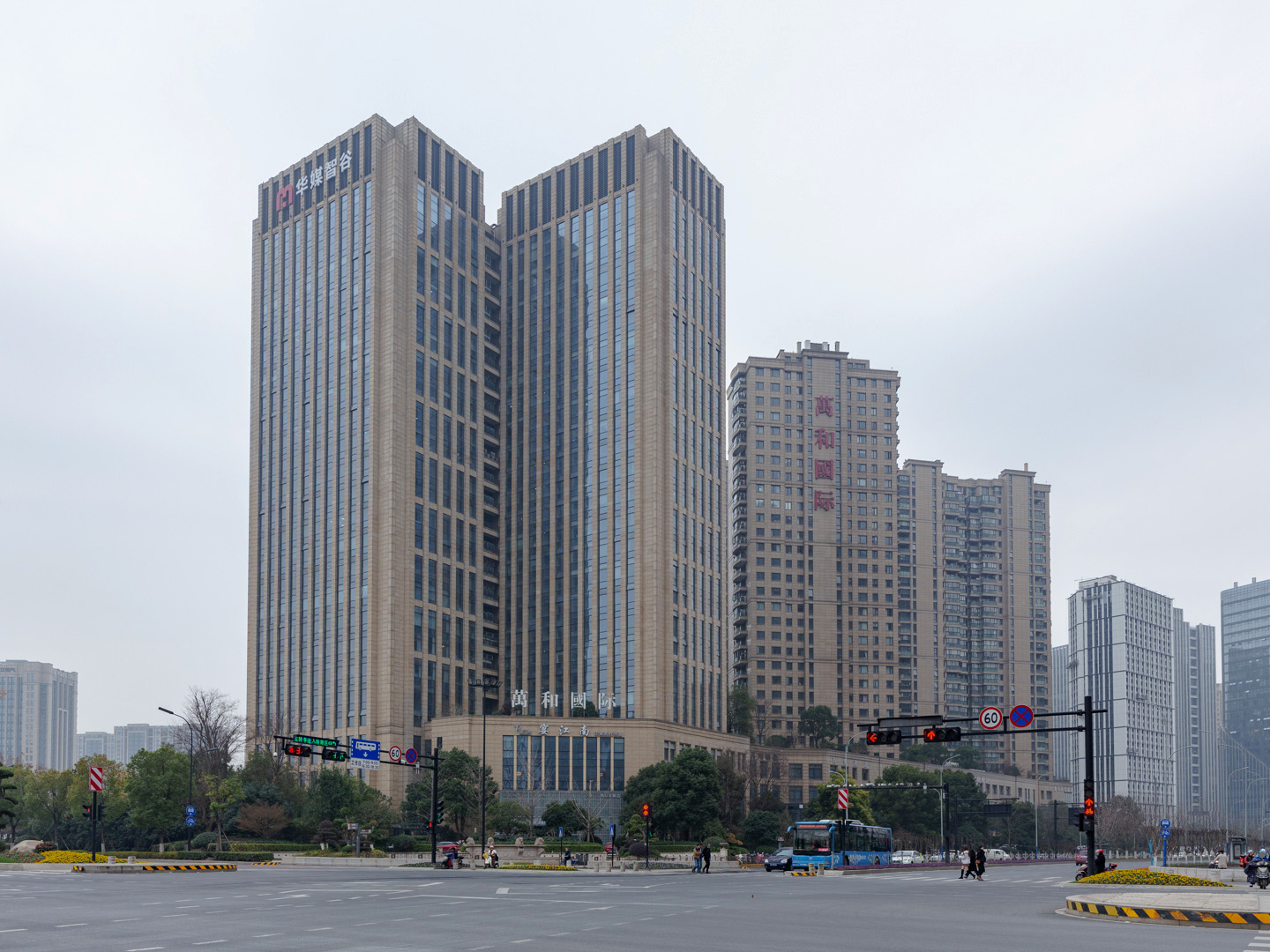 万和国际小区实景 3